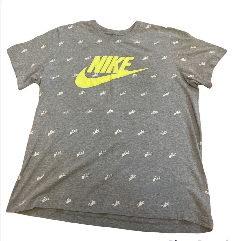 Nike t shirt